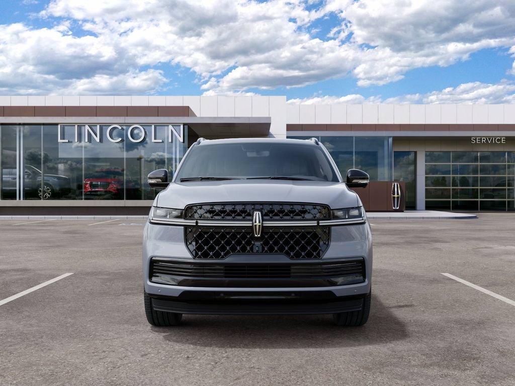 New 2027 Lincoln Navigator Reserve w/ Jet Appearance Package RWD image 3