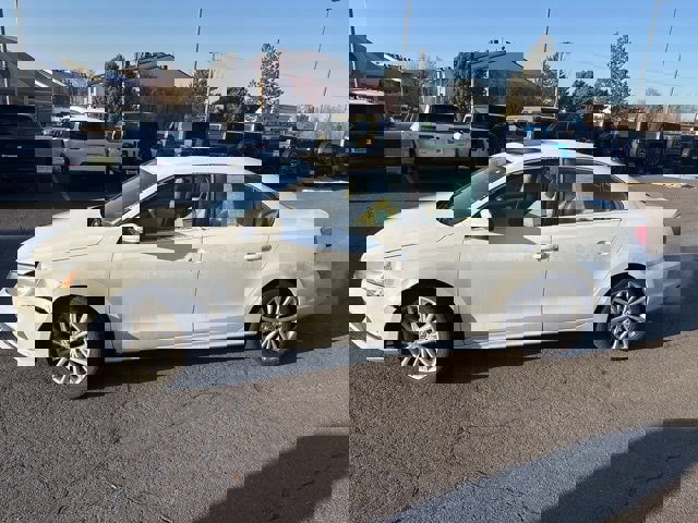 Used 2015 Volkswagen Jetta SE image 4