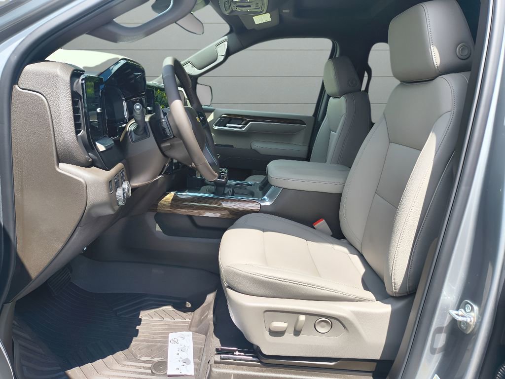 New 2025 Chevrolet Silverado 1500 LT image 14