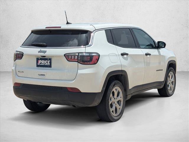 Used 2024 Jeep Compass Sport AWD/4WD image 5