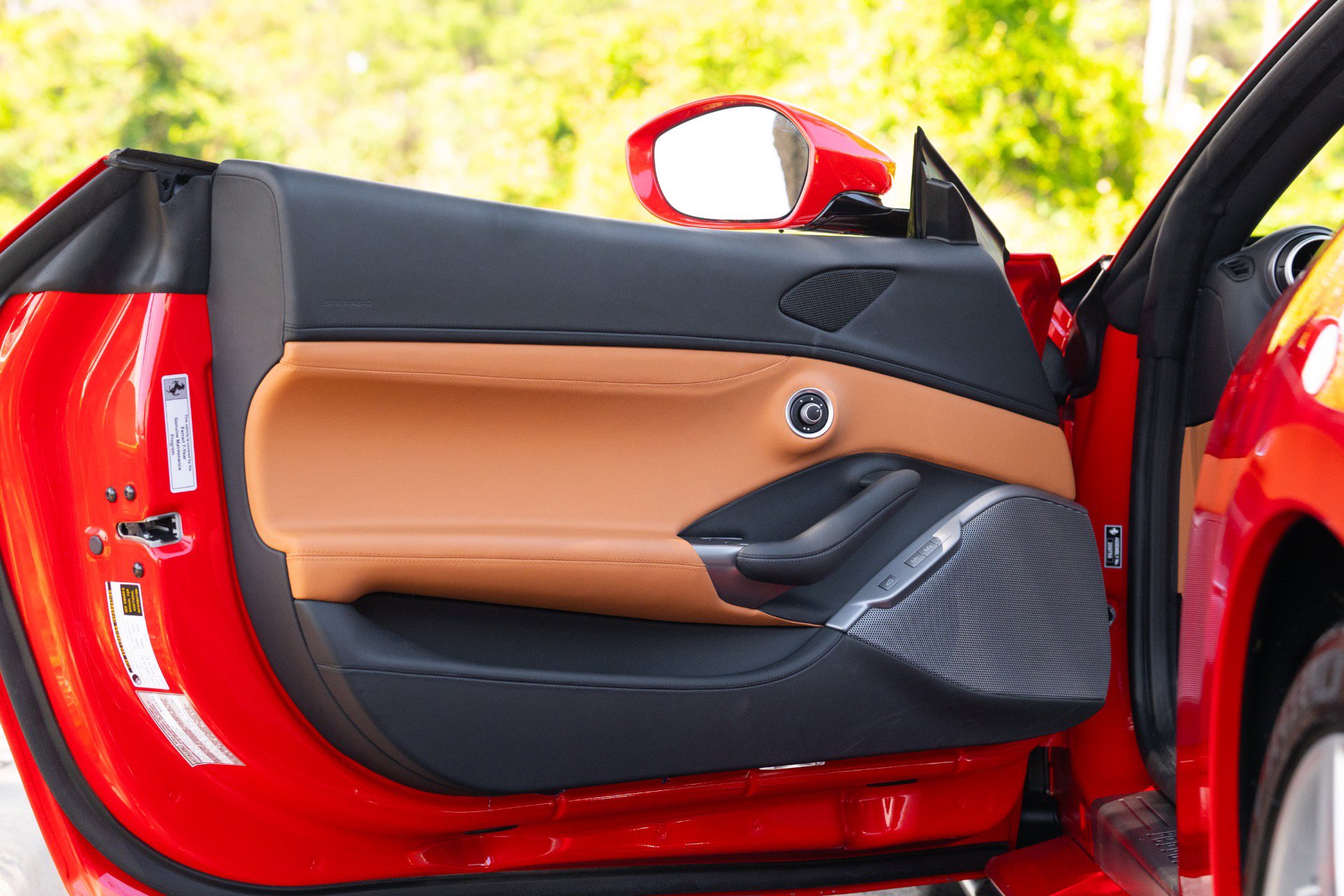 Used 2023 Ferrari Portofino M RWD image 32
