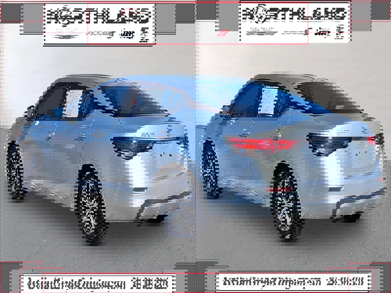 Used 2023 Nissan Sentra SV image 2