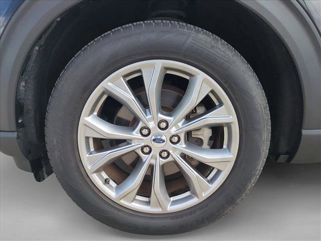 Used 2023 Ford Explorer XLT w/ Equipment Group 202A image 25
