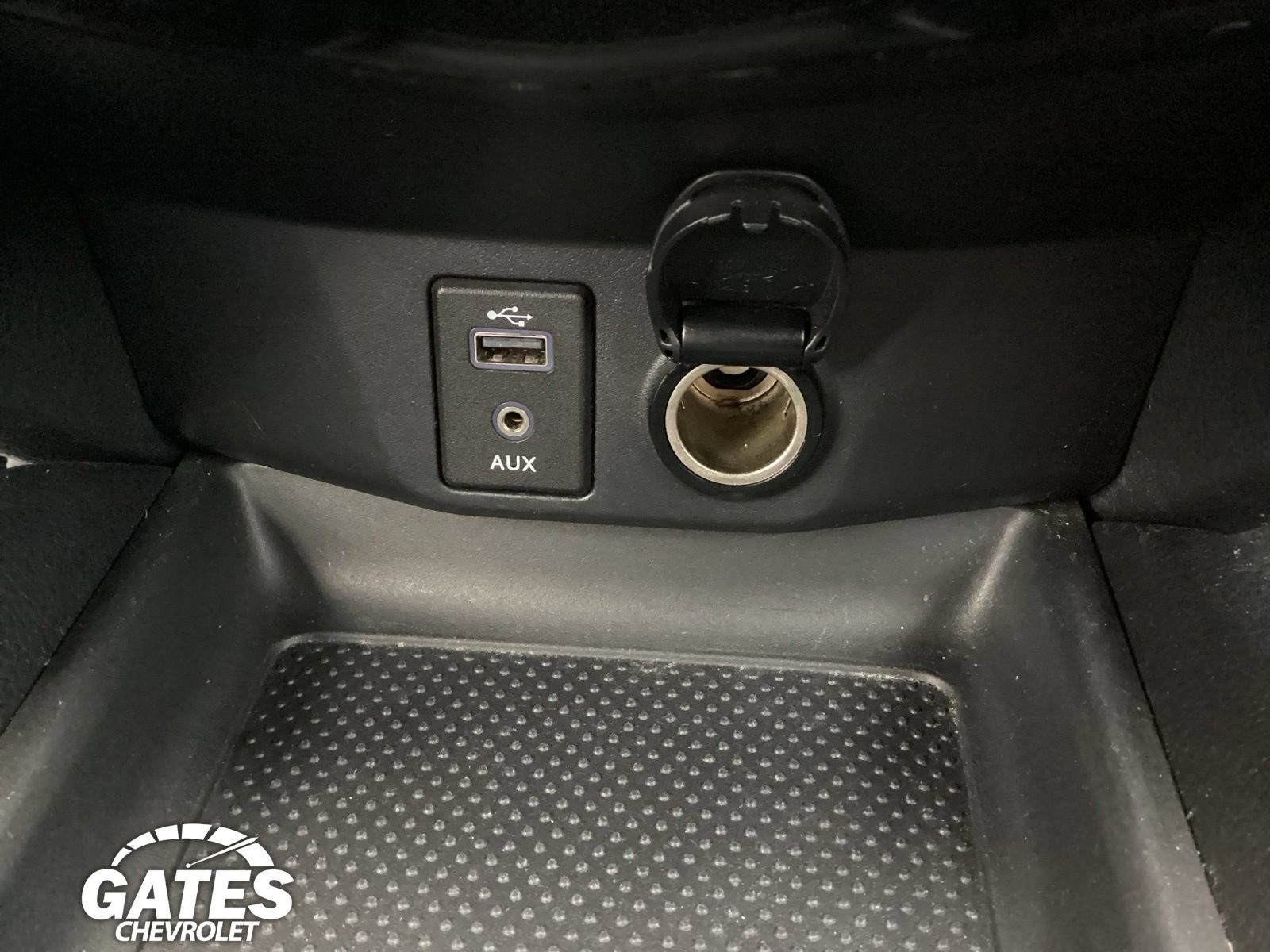 Used 2017 Nissan Rogue SV AWD/4WD image 18