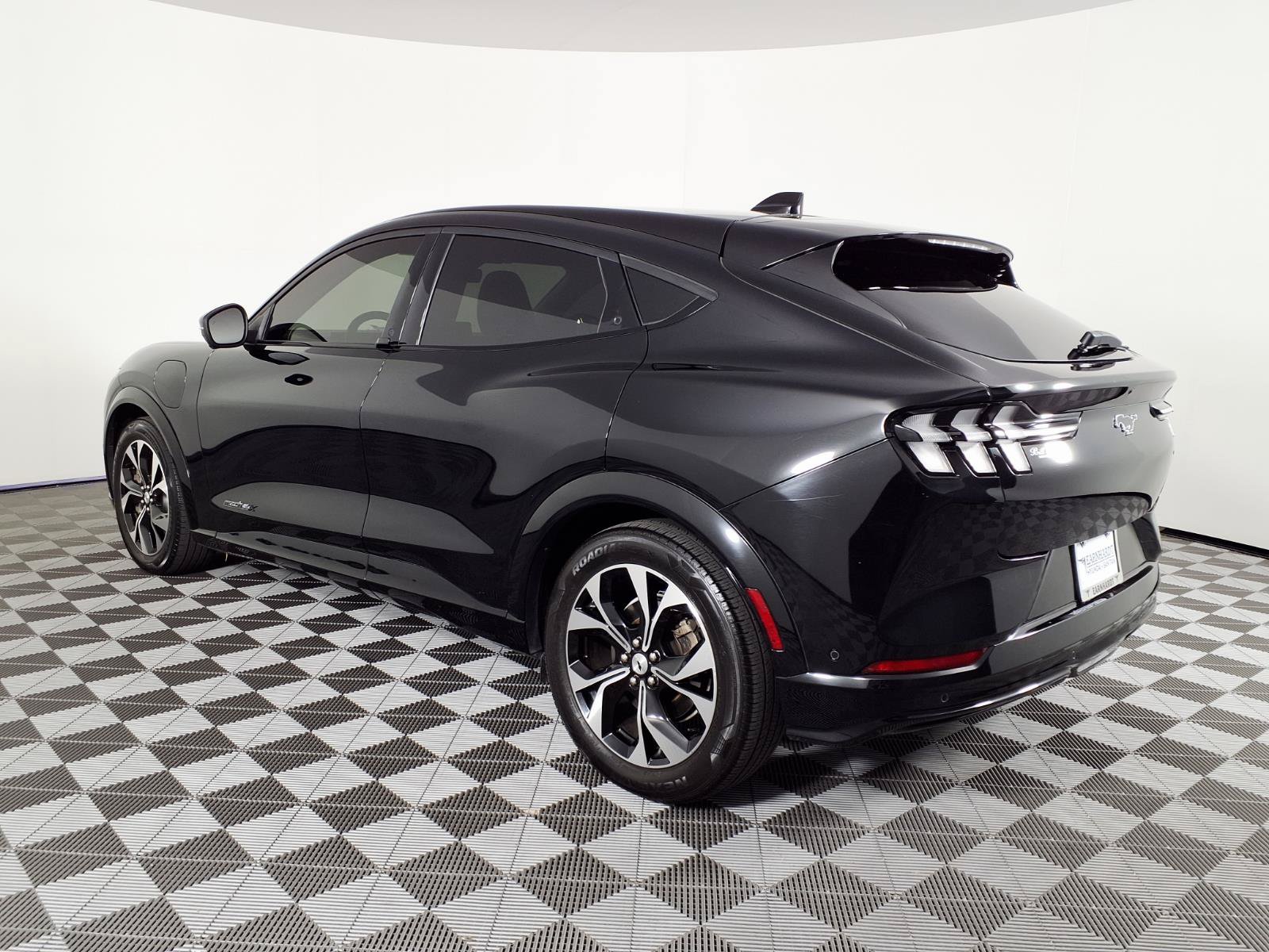 Used 2021 Ford Mustang Mach-E Premium AWD/4WD image 6