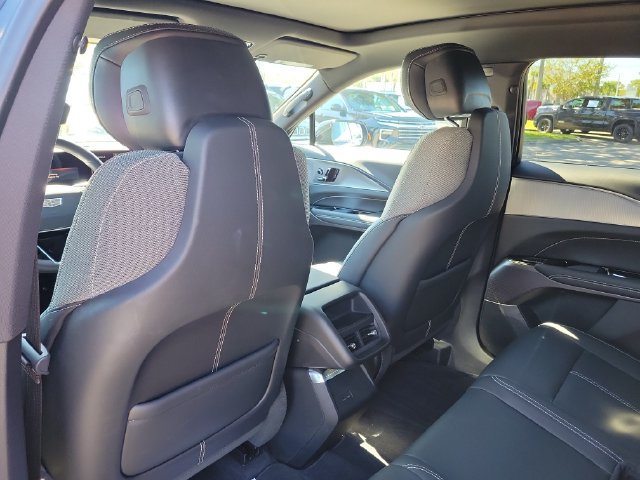 Certified 2024 Cadillac Lyriq Tech w/ Driver Assist Package AWD/4WD image 18