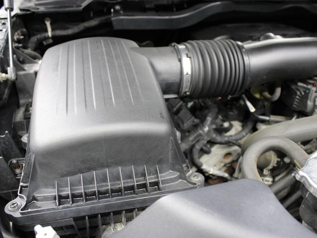 Used 2019 RAM 1500 Laramie AWD/4WD image 31