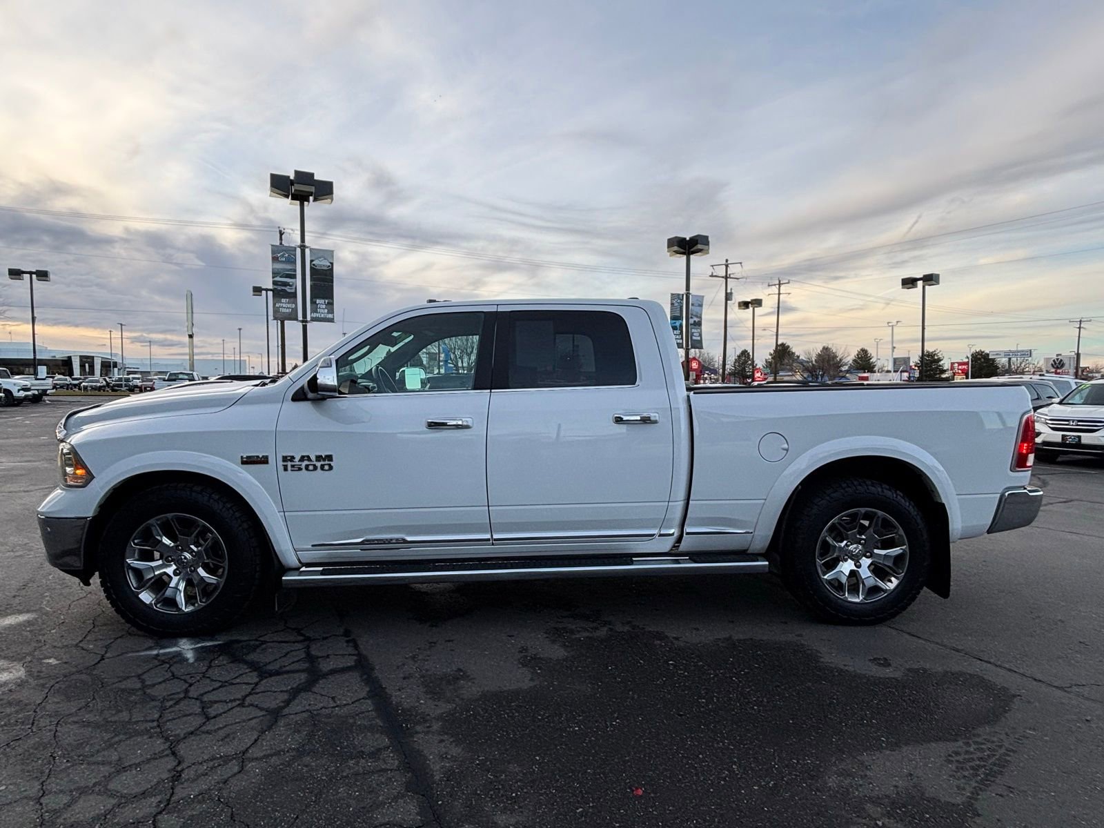Used 2017 RAM 1500 Limited AWD/4WD image 8