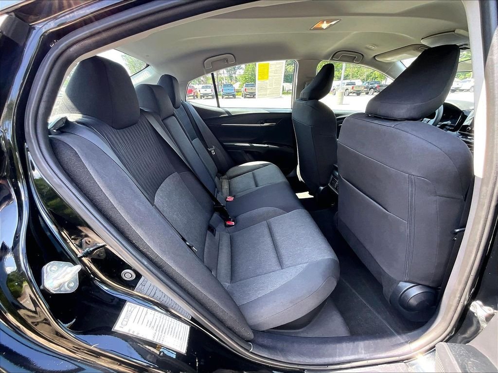Used 2025 Toyota Camry LE FWD image 16