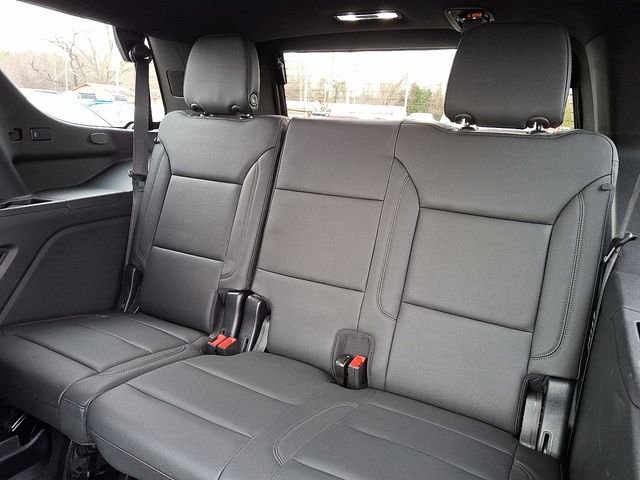 Used 2024 Chevrolet Tahoe Z71 w/ Luxury Package image 9