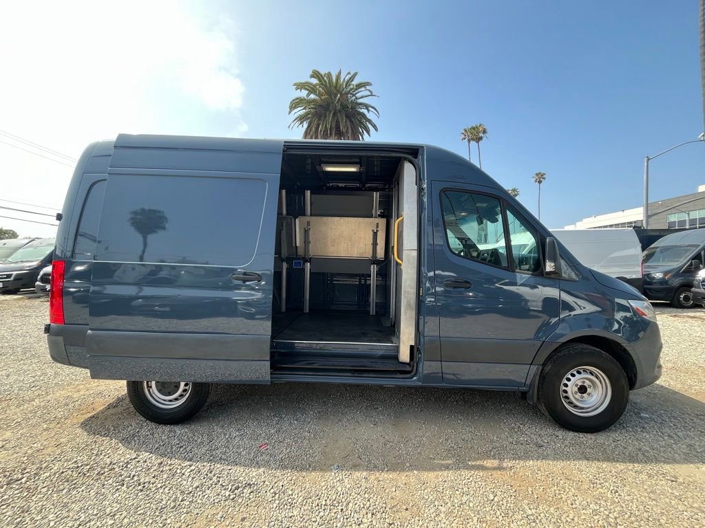 Used 2019 Mercedes-Benz Sprinter 144 image 5