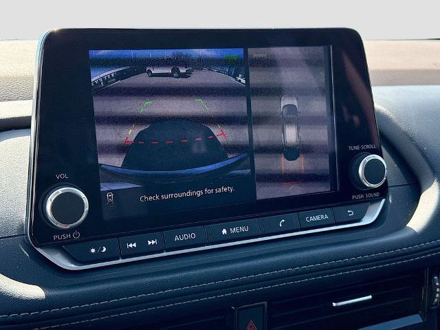 Used 2023 Nissan Rogue SL AWD/4WD image 11