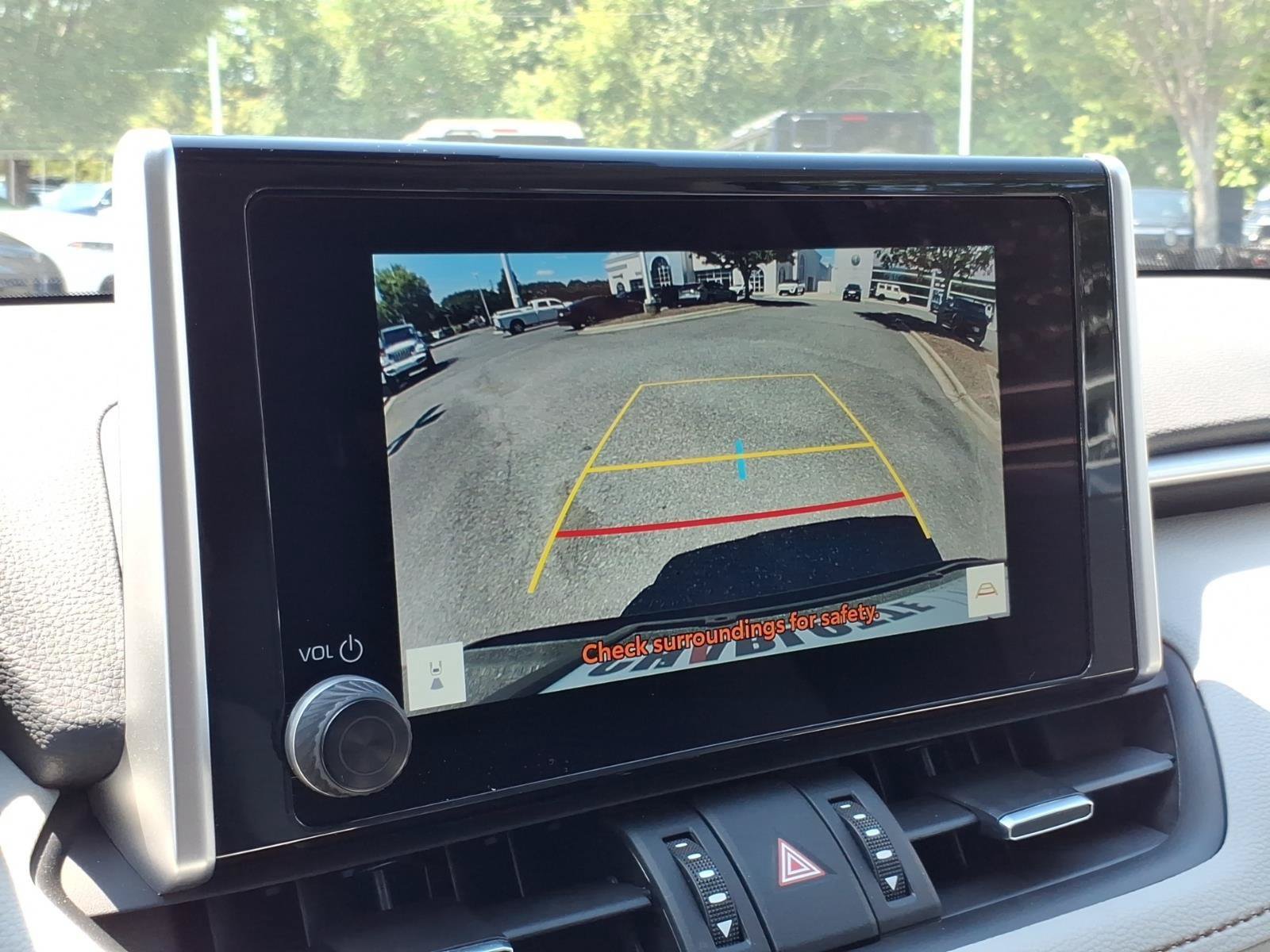Used 2025 Toyota RAV4 XLE Premium w/ Weather Package AWD/4WD image 4