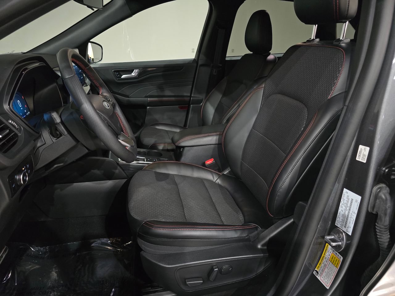 Used 2023 Ford Escape ST-Line Select w/ Tech Pack #2 image 23