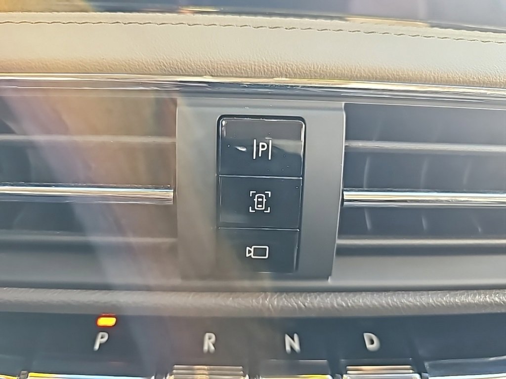 Used 2020 Lincoln Corsair FWD w/ Equipment Group 101A image 19