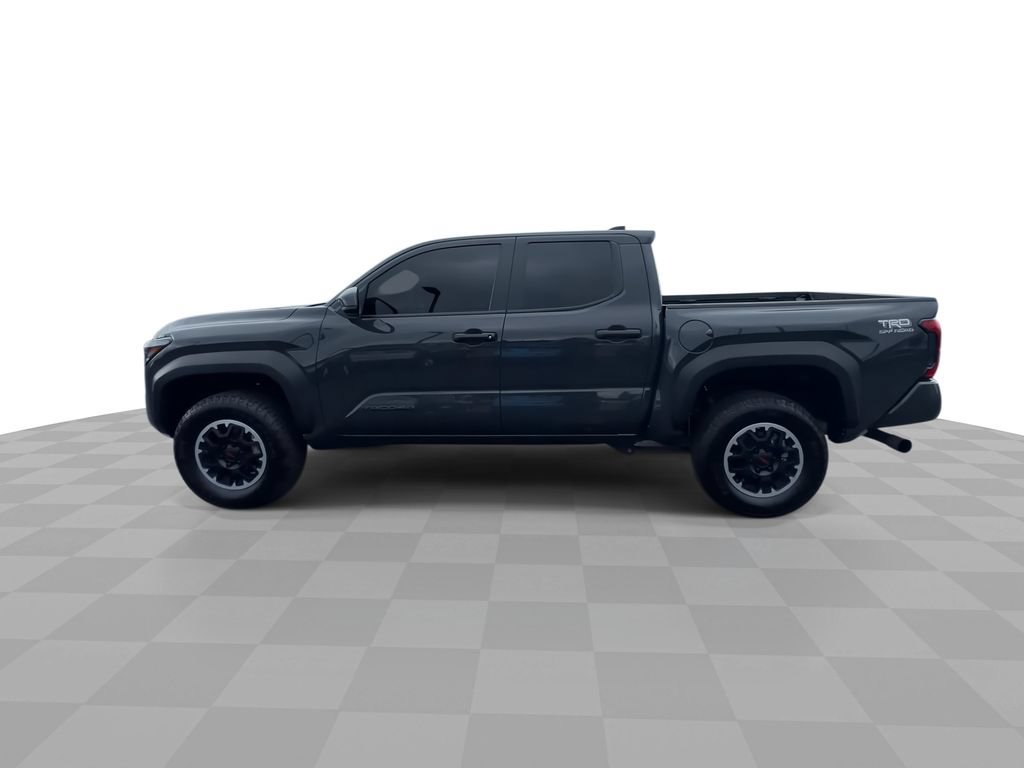 Used 2024 Toyota Tacoma TRD Off-Road AWD/4WD image 5