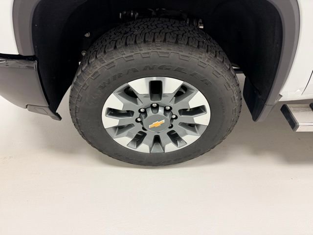 Certified 2025 Chevrolet Silverado 2500 Custom w/ Custom Convenience Package AWD/4WD image 19