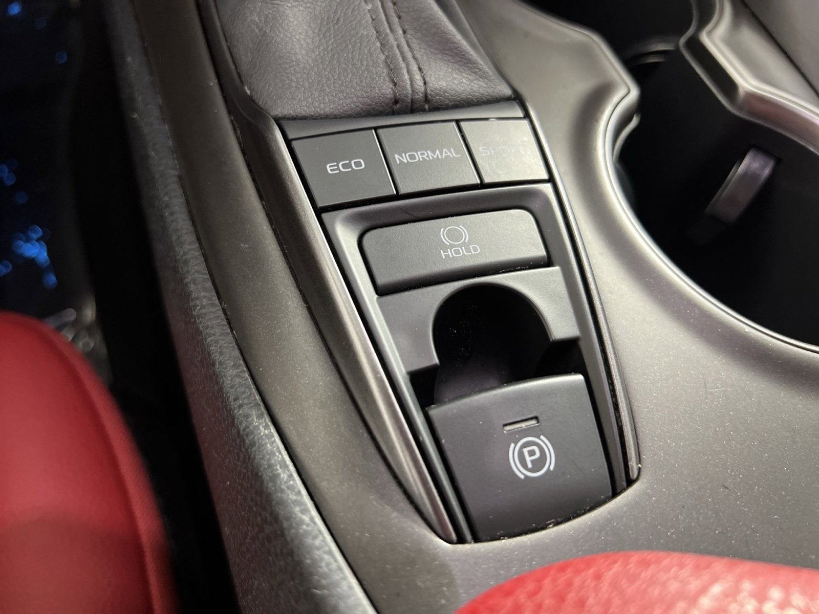 Used 2021 Toyota Camry XSE image 30