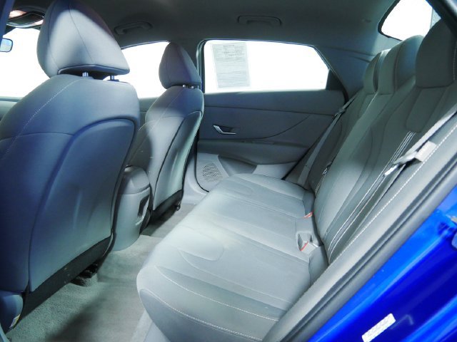 Used 2024 Hyundai Elantra SEL FWD image 15