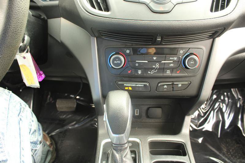 Used 2018 Ford Escape SE FWD image 20