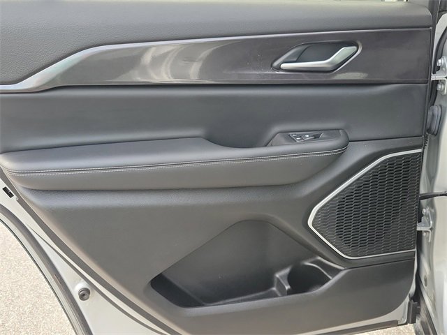 Used 2022 Jeep Grand Cherokee L Laredo w/ Luxury Tech Group I image 9