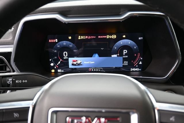 Used 2024 GMC Canyon Elevation w/ Elevation Premium Package RWD image 10