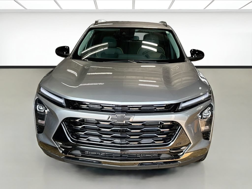 New 2026 Chevrolet Trax ACTIV FWD image 2