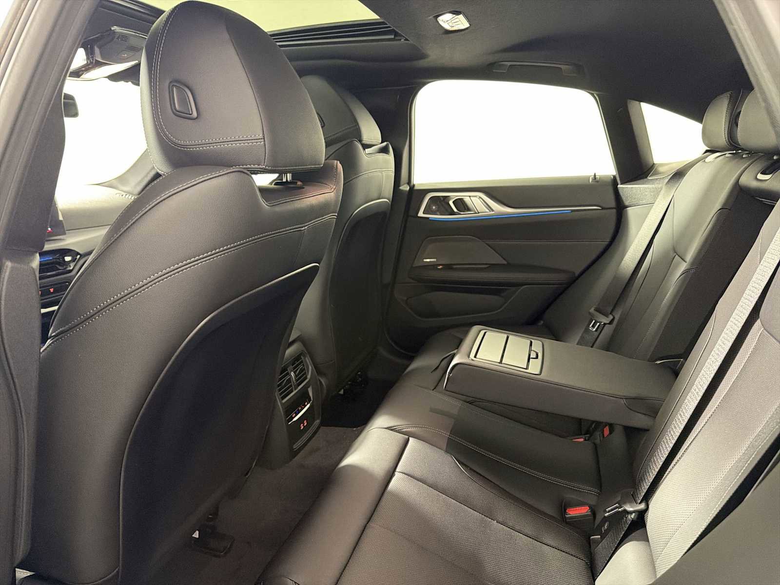 New 2026 BMW i4 xDrive40i w/ Premium Package image 18