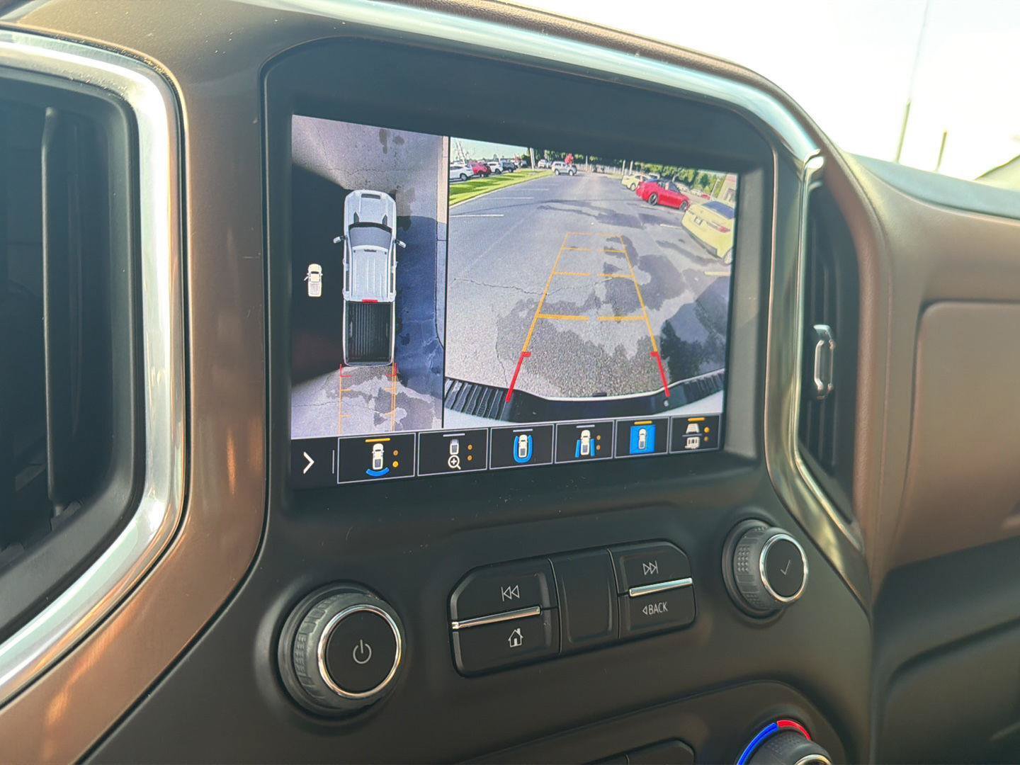 Used 2022 Chevrolet Silverado 2500 High Country AWD/4WD image 27