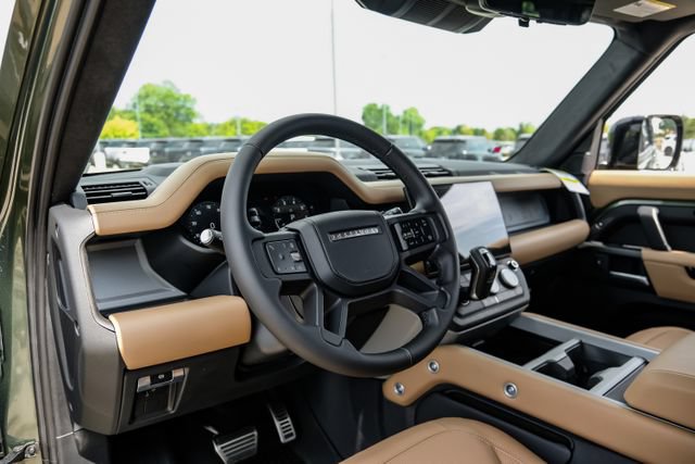 New 2026 Land Rover Defender 110 X AWD/4WD image 3