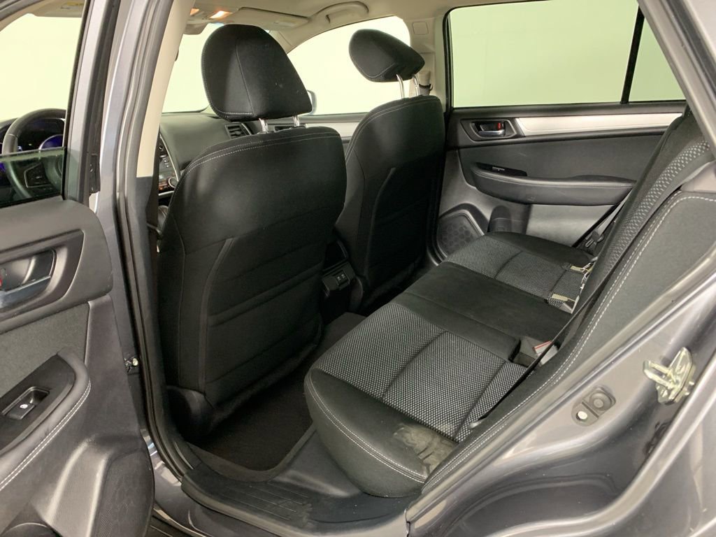 Used 2019 Subaru Outback 2.5i Premium image 32