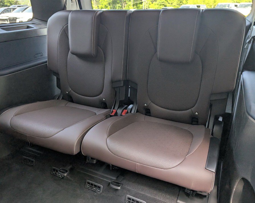 Used 2025 Volkswagen ID. Buzz Pro S Plus RWD image 6