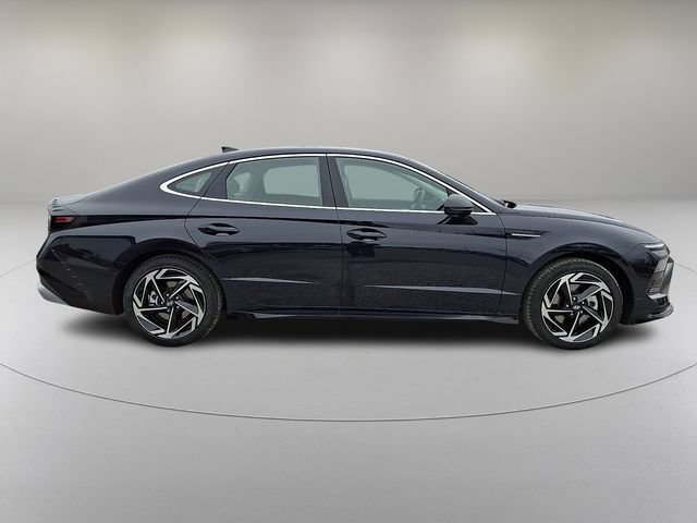 New 2026 Hyundai Sonata SEL FWD image 8