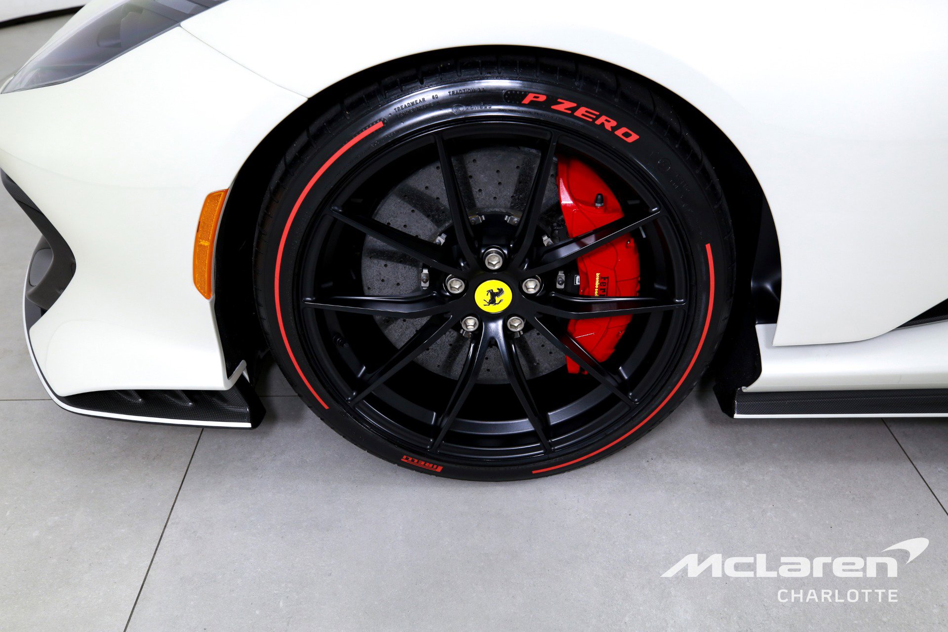 Used 2022 Ferrari 812 Competizione RWD image 31