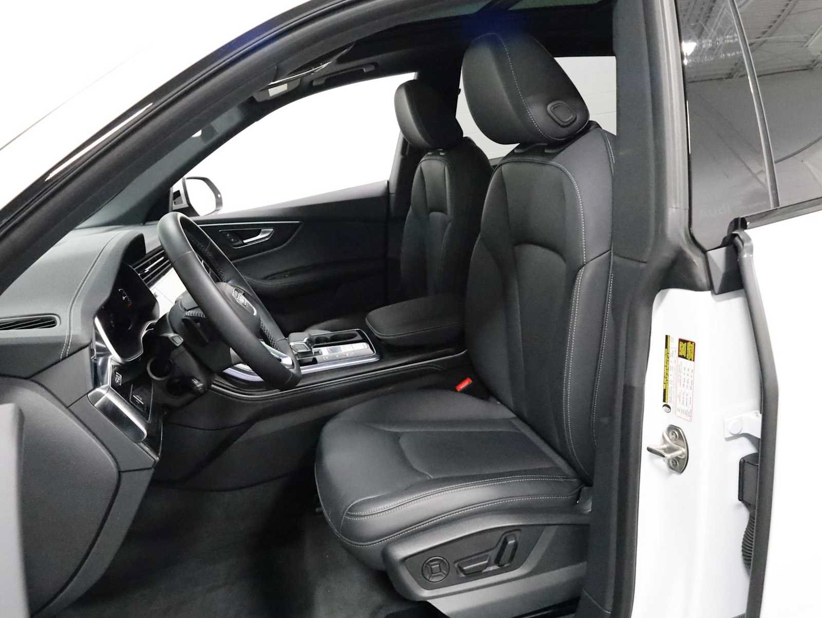 Certified 2026 Audi Q8 Premium Plus AWD/4WD image 5