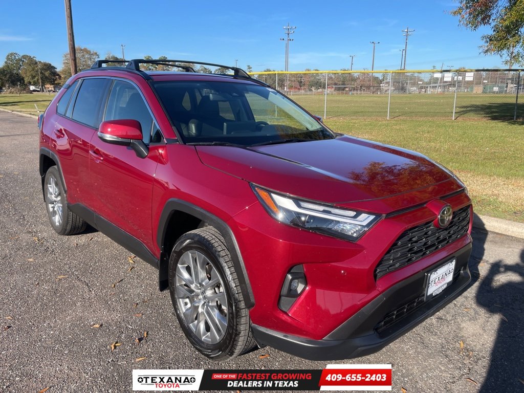 Used 2023 Toyota RAV4 XLE Premium image 1