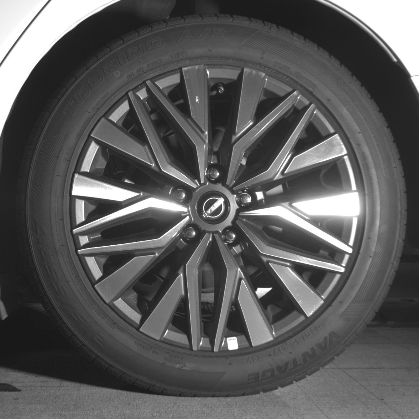 Used 2025 Nissan Altima 2.5 SV FWD image 14