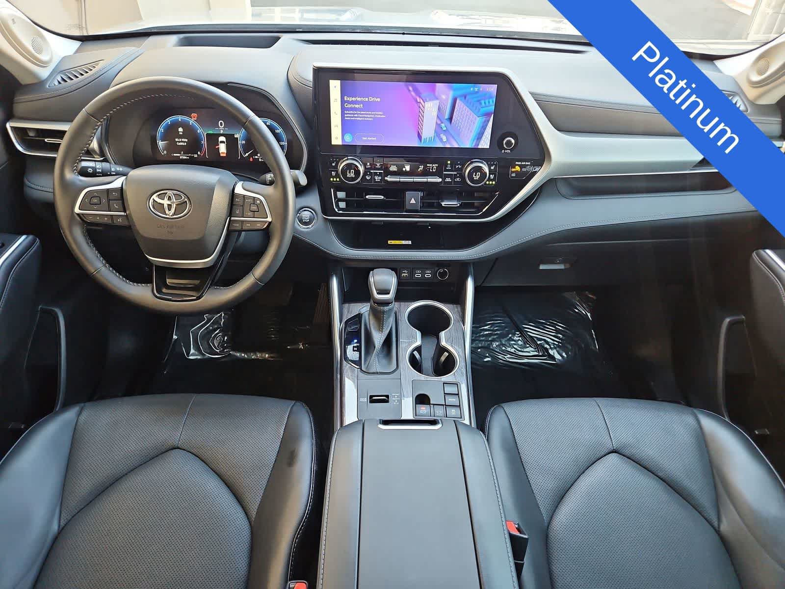 Used 2023 Toyota Highlander Platinum FWD image 14
