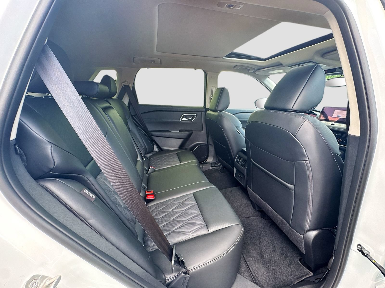New 2026 Nissan Rogue Platinum AWD/4WD image 29