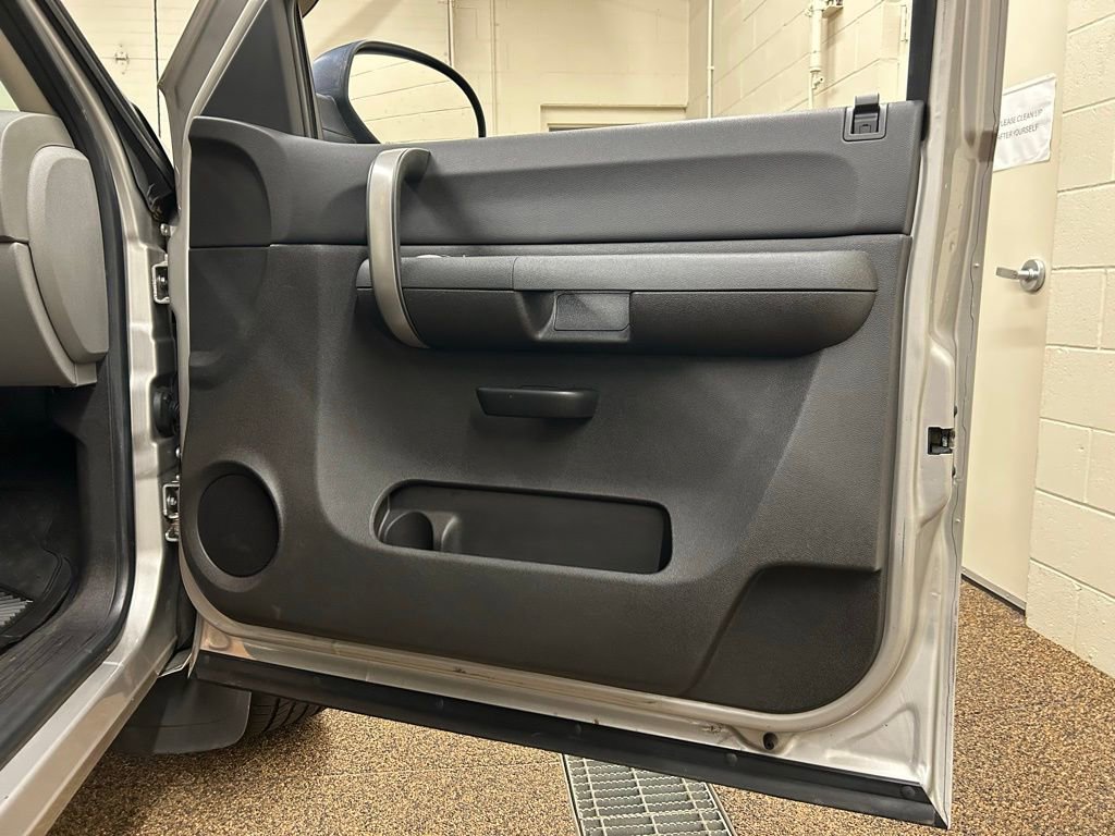 Used 2008 Chevrolet Silverado 1500 LS image 15