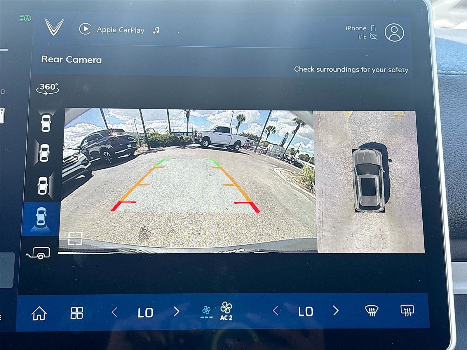 New 2025 VinFast VF 8 Plus image 14