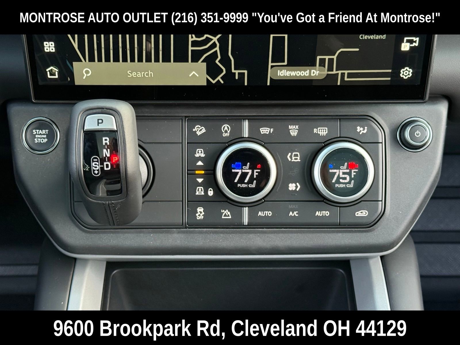 New 2026 Land Rover Defender 130 X-Dynamic SE image 27