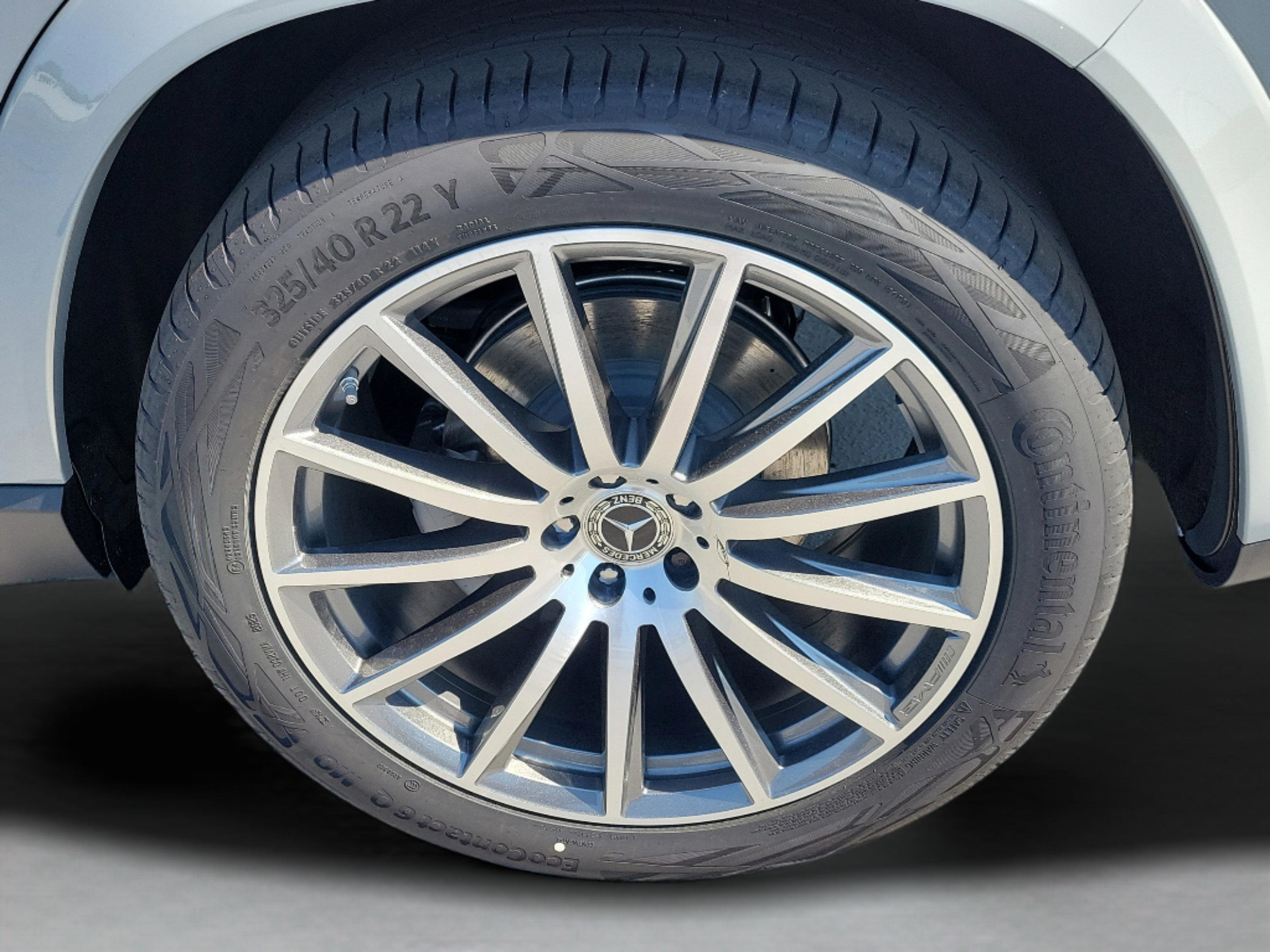 New 2026 Mercedes-Benz GLS 580 4MATIC image 29