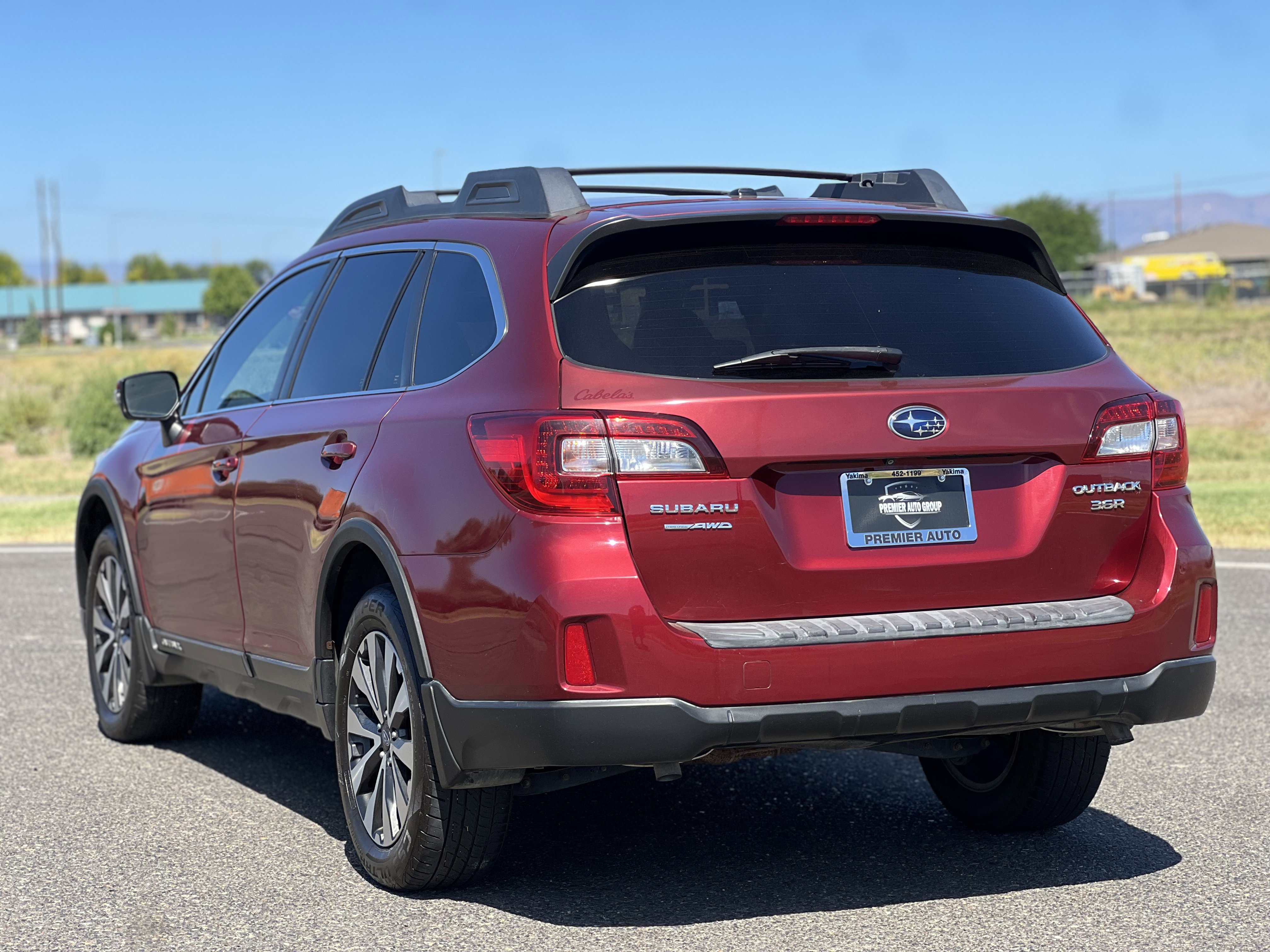 Used 2015 Subaru Outback 3.6R Limited image 7