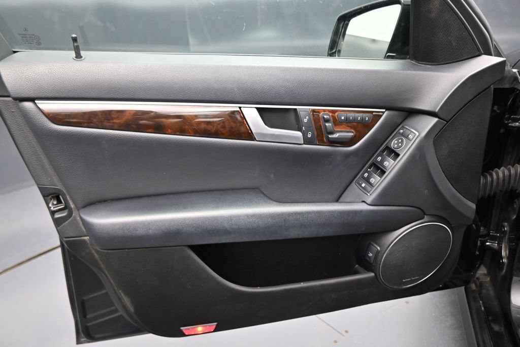 Used 2013 Mercedes-Benz C 300 4MATIC Sedan image 11