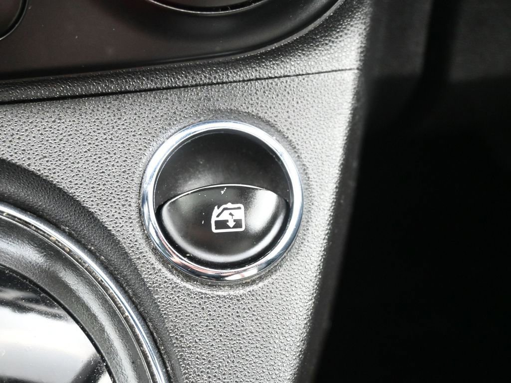 Used 2013 FIAT 500 Gucci image 26