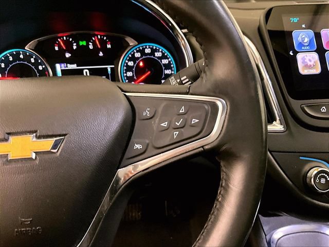 Used 2017 Chevrolet Malibu LT w/ Leather Package FWD image 18