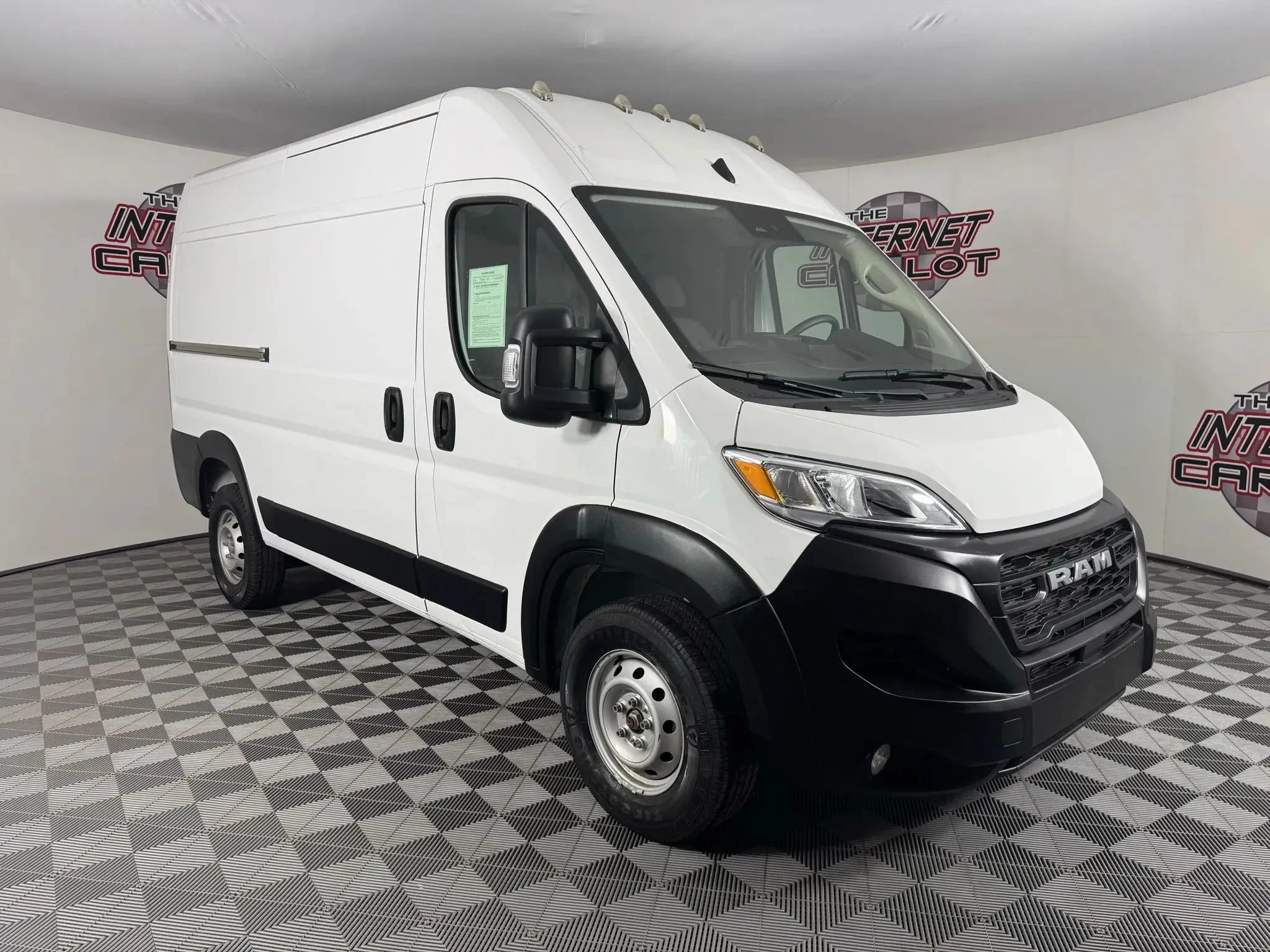 Used 2024 RAM ProMaster 1500 w/ Convenience Group FWD image 9
