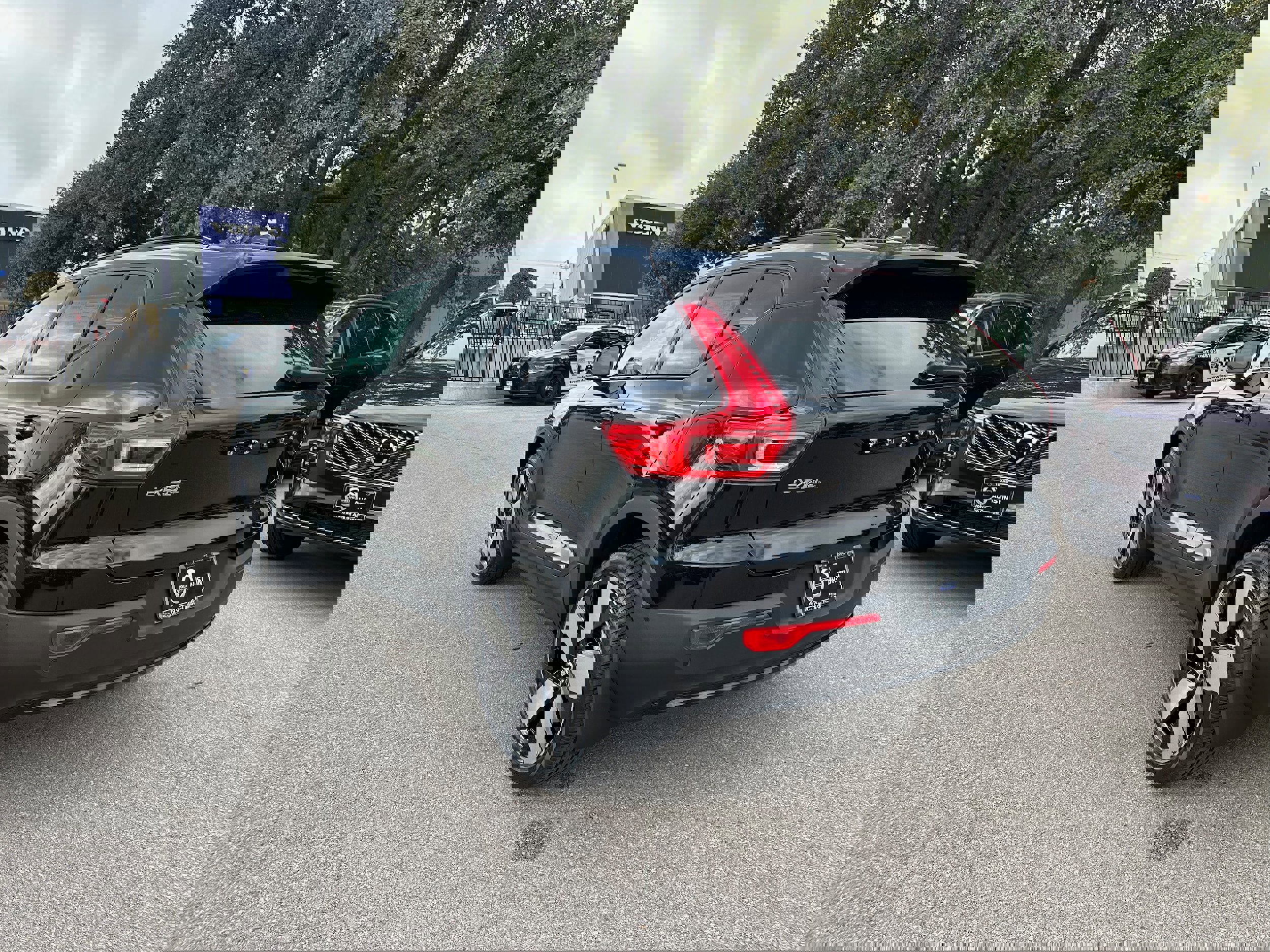 New 2026 Volvo EX40 Plus w/ Climate Package image 4