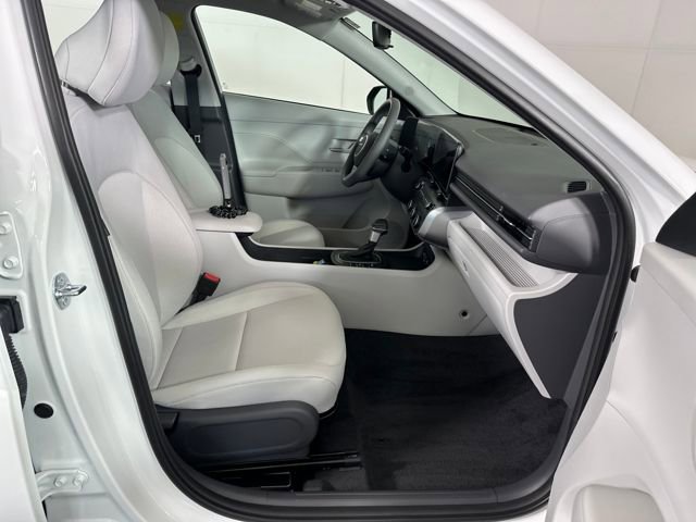 Used 2026 Hyundai Kona SE FWD image 28